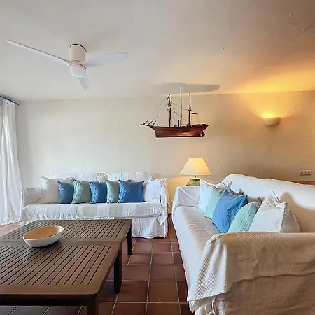 Roca Fornells, En Tramontana F239 Форнельс